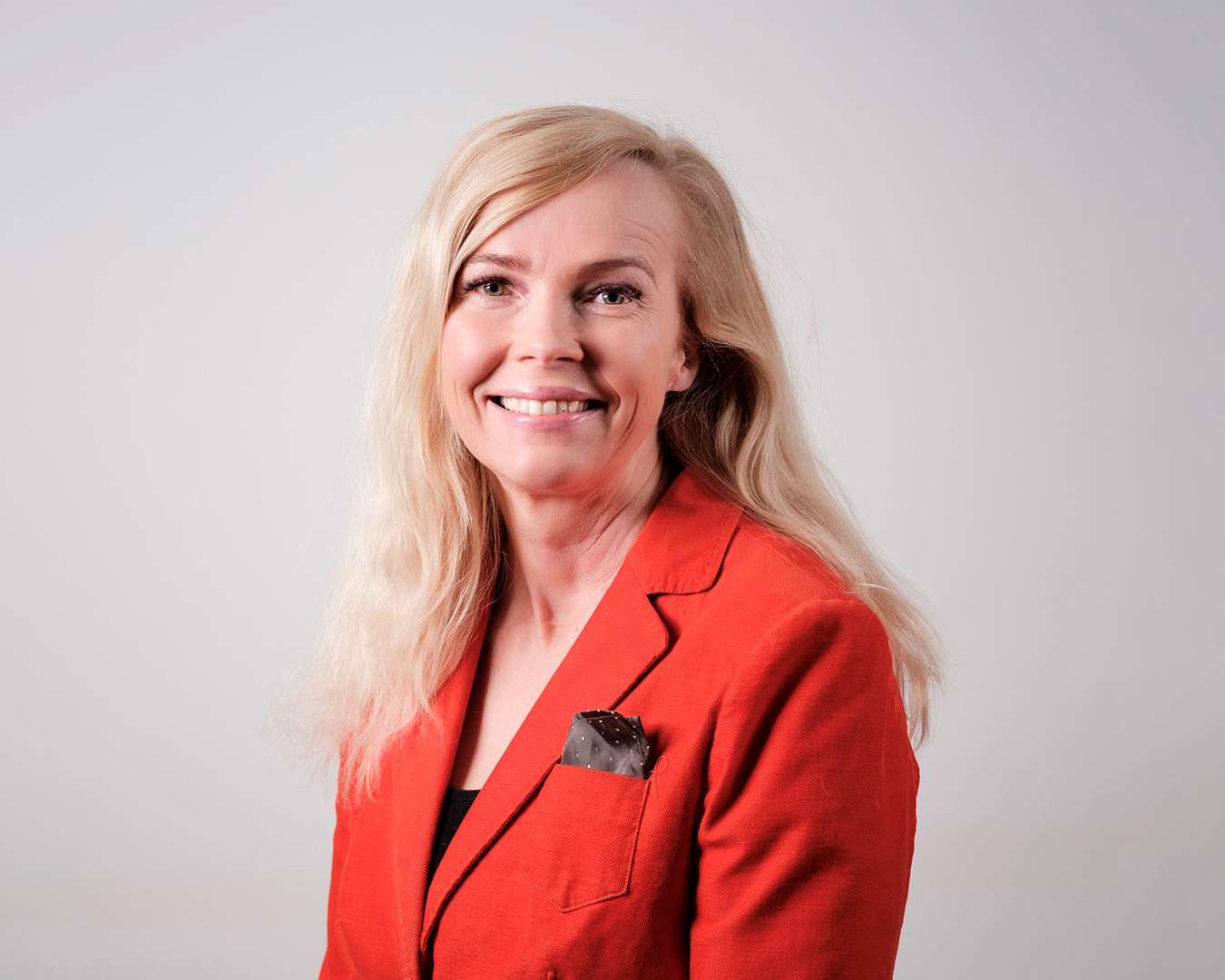 Toimitusjohtaja Päivi Lindén siirtyy toukokuun jälkeen elämässään uuteen vaiheeseen ja päättää yli 17 vuotta kestäneen työuran Juveneksella.