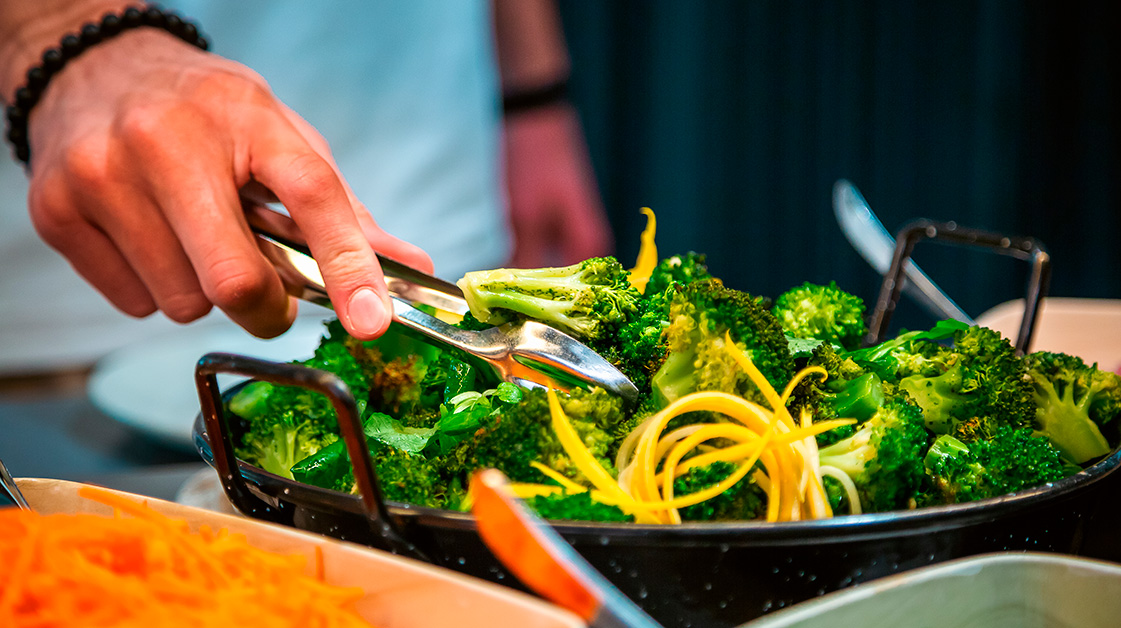 Uudet ravitsemussuositukset Juveneksen lounas- ja opiskelijaravintoloissa