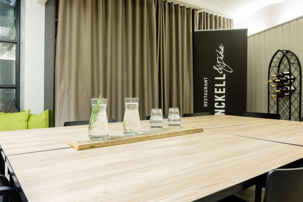 Frenckell&Pihan Kokoustilat / Kabinetit