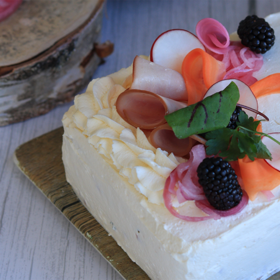 makeat ja suolaiset kakut