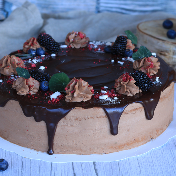 makeat ja suolaiset kakut - Suklaamoussekakku