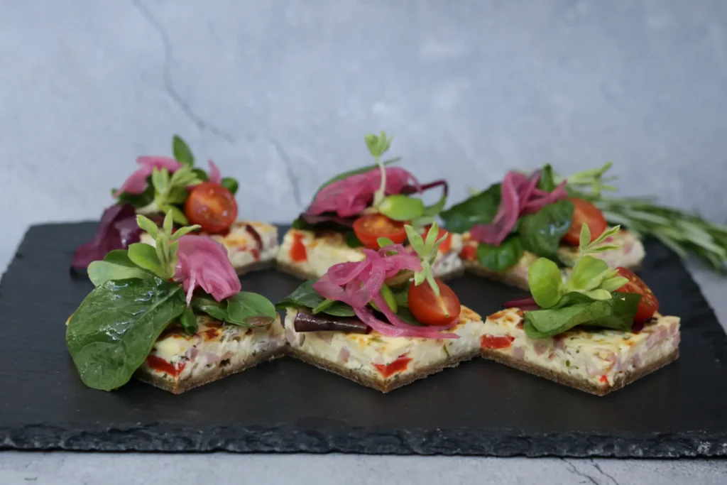 Suolaiset piirakat juhliin Juvenekselta